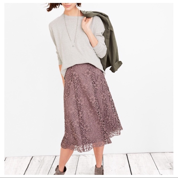 Garnet Hill Dresses & Skirts - 🥂SOLD🥂GARNET HILL Spiced Plum Lace Skirt